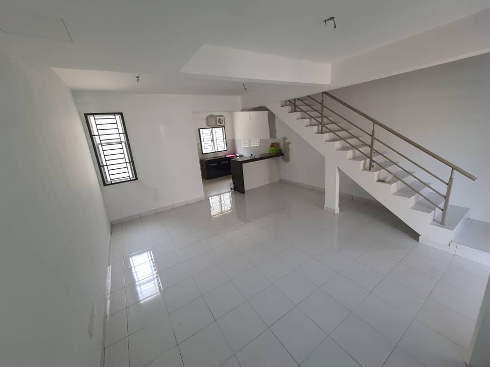 Taman Laman Indah 2-Storey Terrace House @Pulai – propertyVhub.com