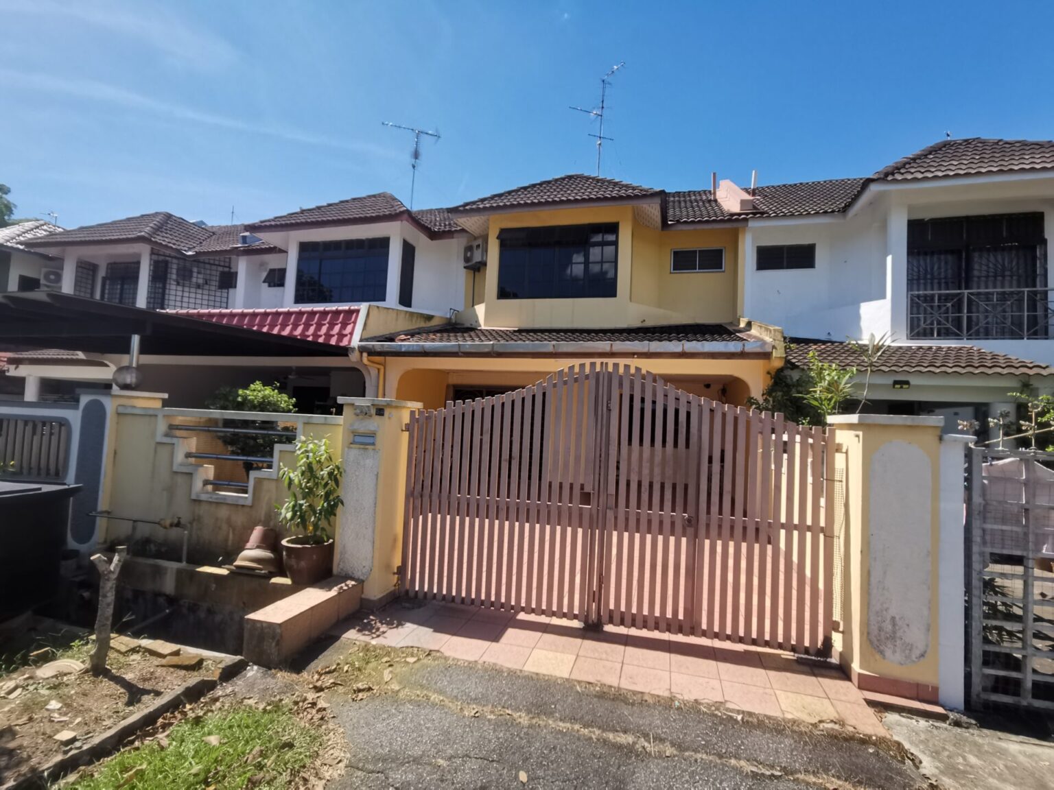 taman-desa-jaya-johor-bahru-2-storey-house-for-sale-propertyvhub